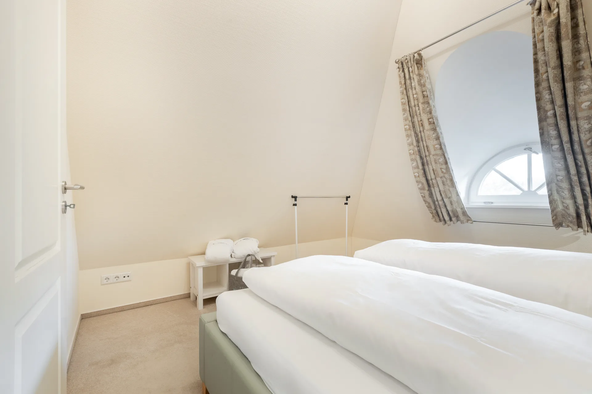 Bild - Reetgedeckte Obergeschosswohnung in den Dünen von Rantum