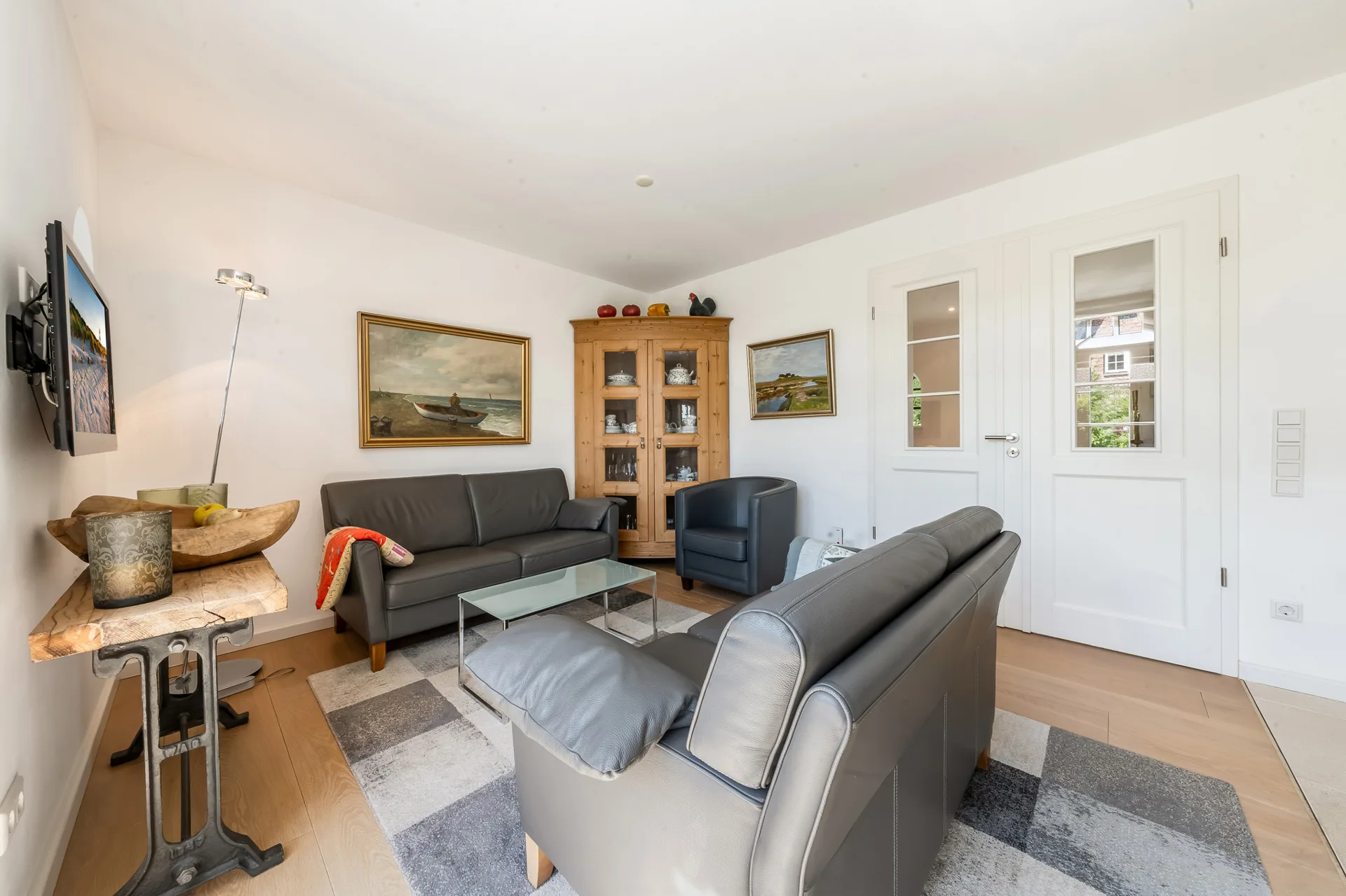 Bild - Ruhiges Einzelhaus mit Einliegerwohnung