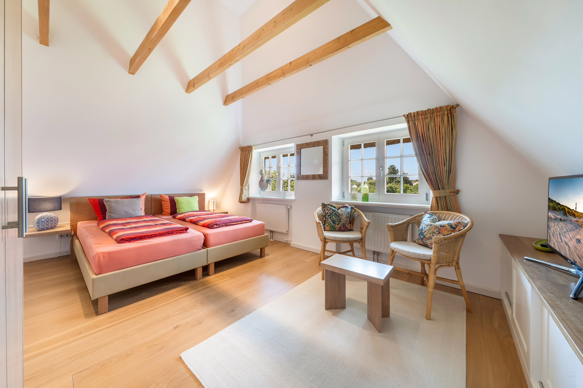 Bild - Ruhiges Einzelhaus mit Einliegerwohnung