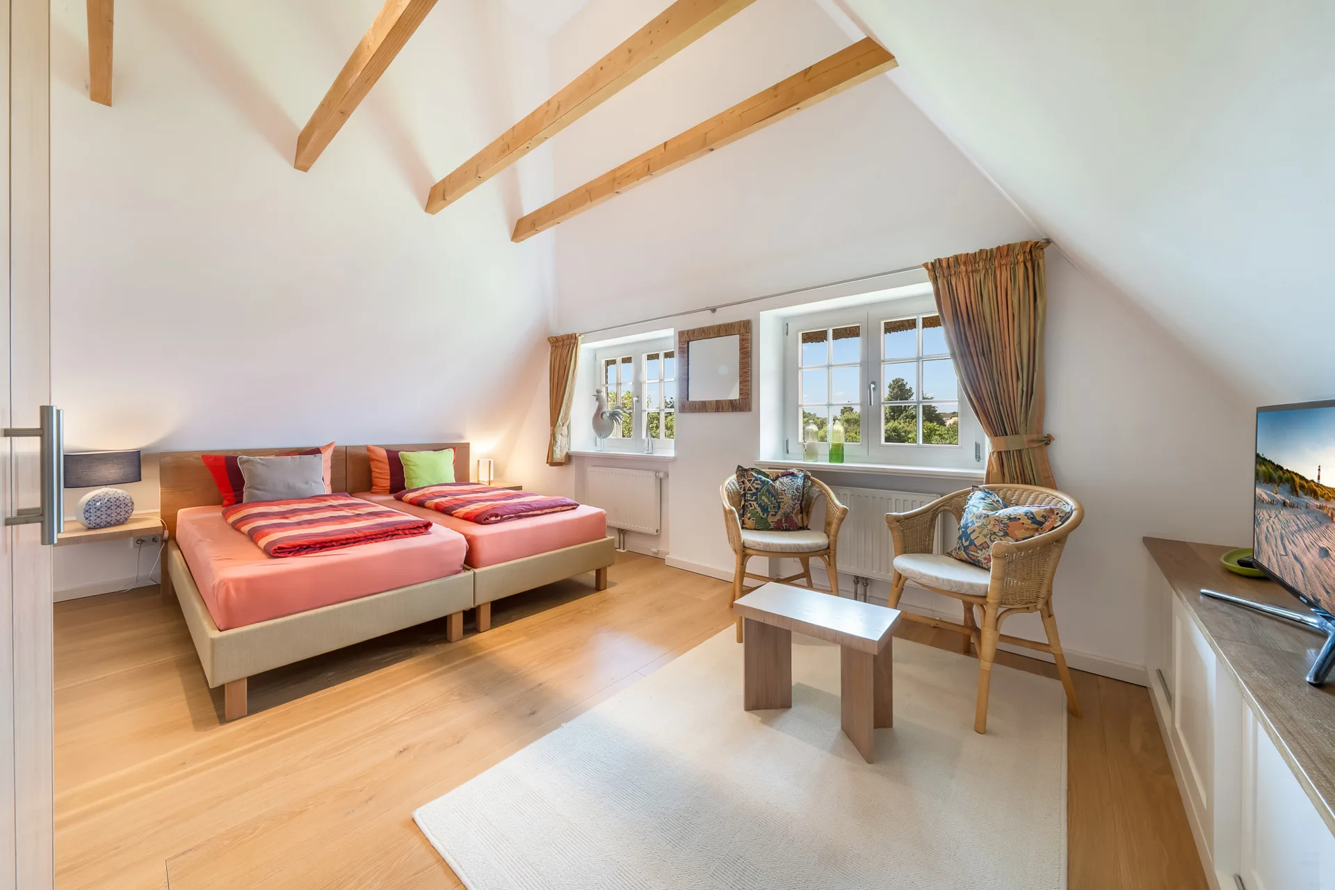 Bild - Ruhiges Einzelhaus mit Einliegerwohnung