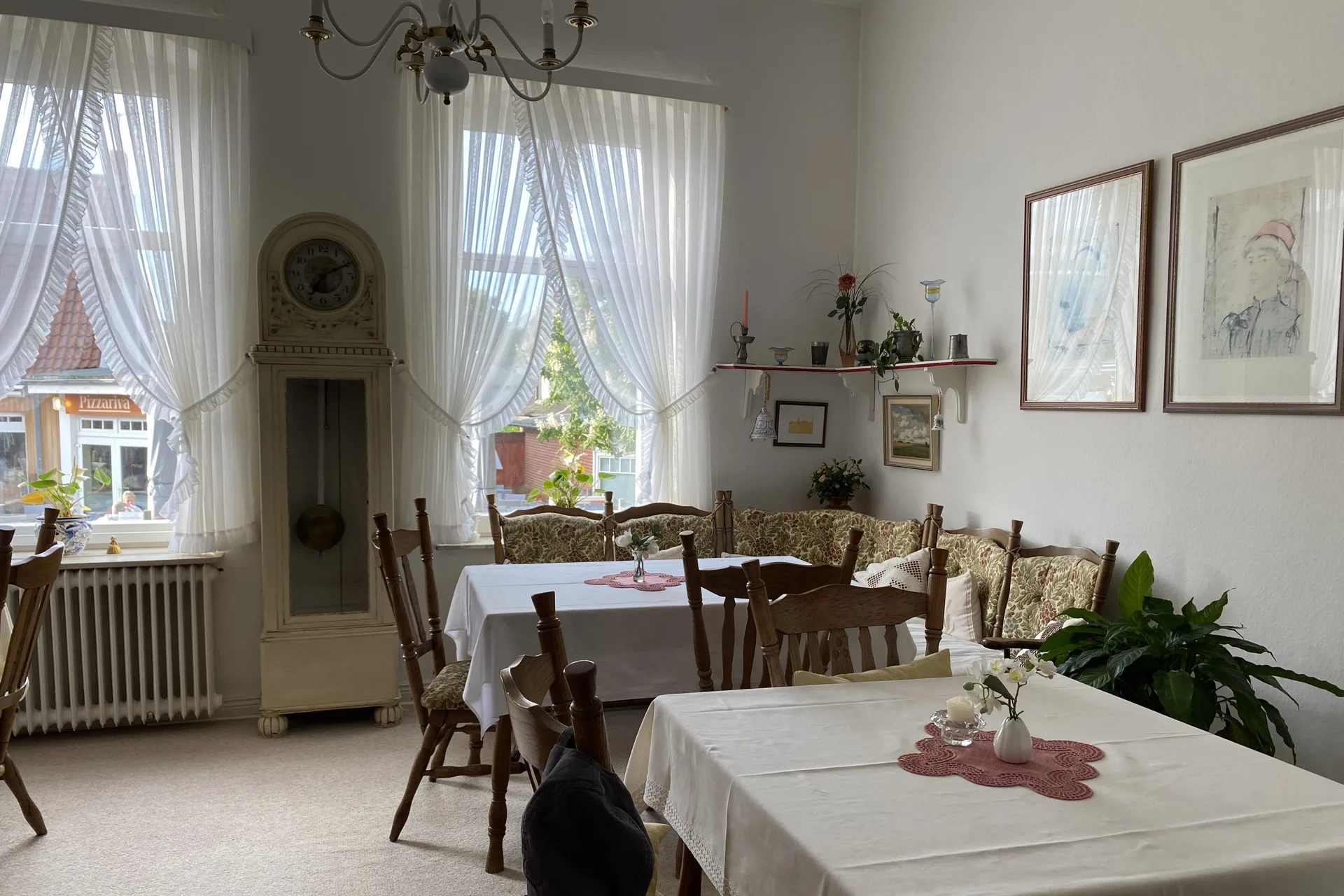 Bild - Logierhaus aus der Gründerzeit in der Fussgängerzone von Westerland