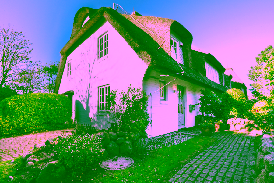 Bild - Zurückgezogenes Endhausteil mit schönem Garten in Keitum