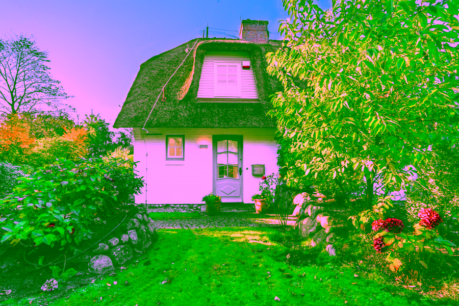 Bild - Zurückgezogenes Endhausteil mit schönem Garten in Keitum