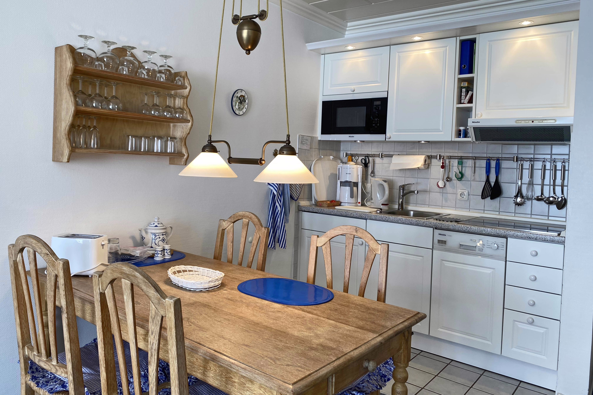 Bild - 3-Zimmer-Erdgeschosswohnung mit Südterrasse in Wenningstedt