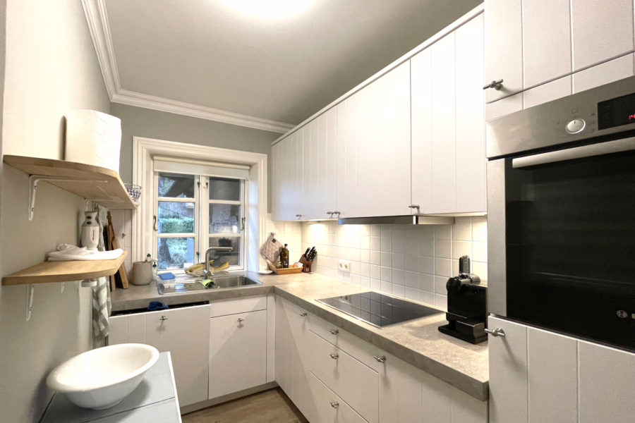 Bild - Sehr schönes Hausteil unter Reet in Wenningstedt